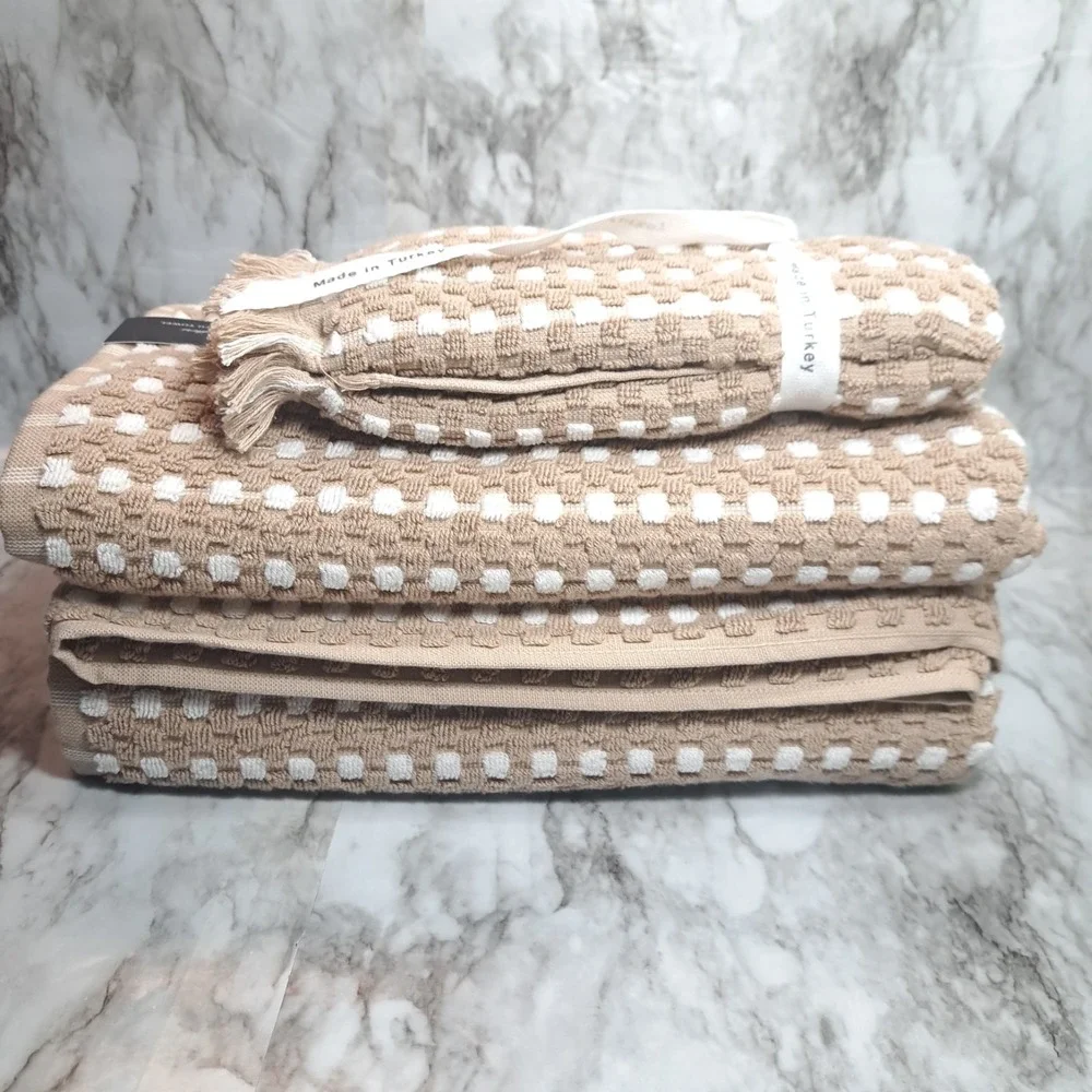 Brooks Brothers 4 Piece Set‎ Premium Turkish TOWEL SET 2 Bath /2 Tip Tan & White